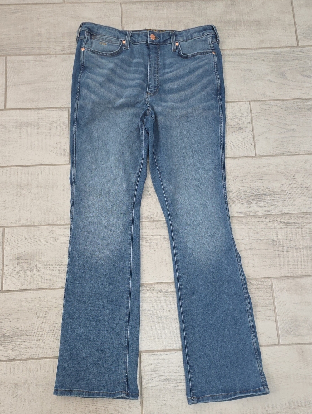 Wrangler x Lainey Wilson Bootcut Jeans Women's Size 34x34 Strerch Western